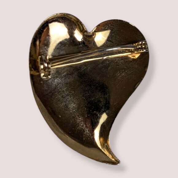 (2/$20) V. Smooth Heart Brooch - Picture 5 of 6